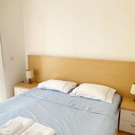 Beautiful And Lovely Apartment Tirana Buitenkant foto