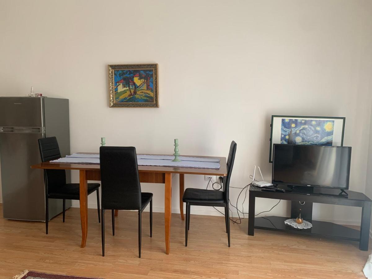 Beautiful And Lovely Apartment Tirana Buitenkant foto
